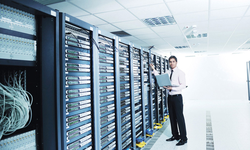 یو پی اس برای شرکت ای تی